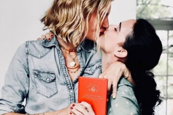 “Que viva siempre el beso”, el posteo Dolores Barreiro tras eliminar su foto besando a una mujer