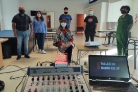 Continúa la segunda jornada del “Taller de Radio Integral” para jóvenes de Caleta Olivia