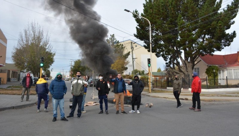 Desocupados en reclamo frente al Ministerio de Desarrollo Social.