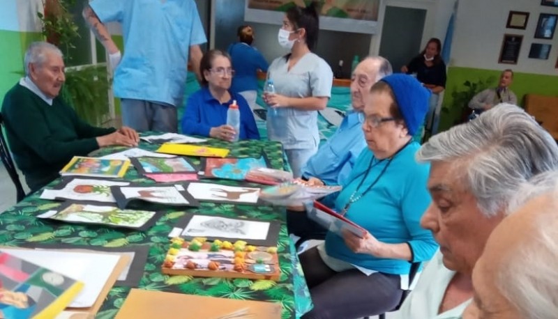 Iniciaron talleres recreativos para los abuelos del Hogar de Ancianos de Caleta Olivia 