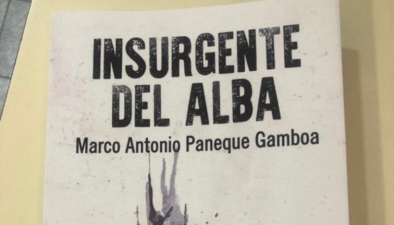 Marco lanza su segundo libro llamado “Insurgente del Alba”.