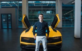 Cómo es el nuevo Lamborghini que compró Paulo Dybala por 460 mil euros