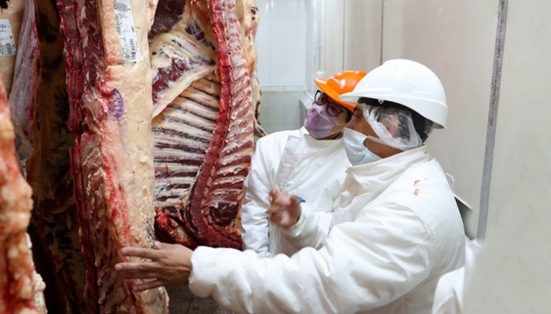La FIAS apoya las medidas de la Mesa de Enlace por el cierre de exportación de carnes.