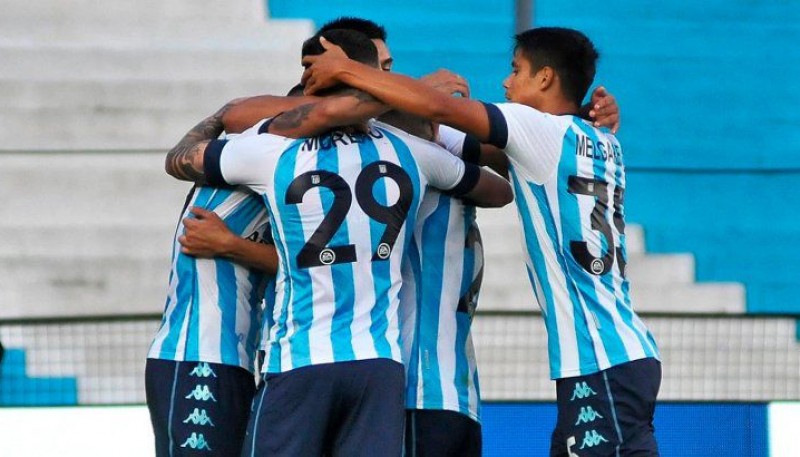 Racing se enfrenta a Boca el domingo. 