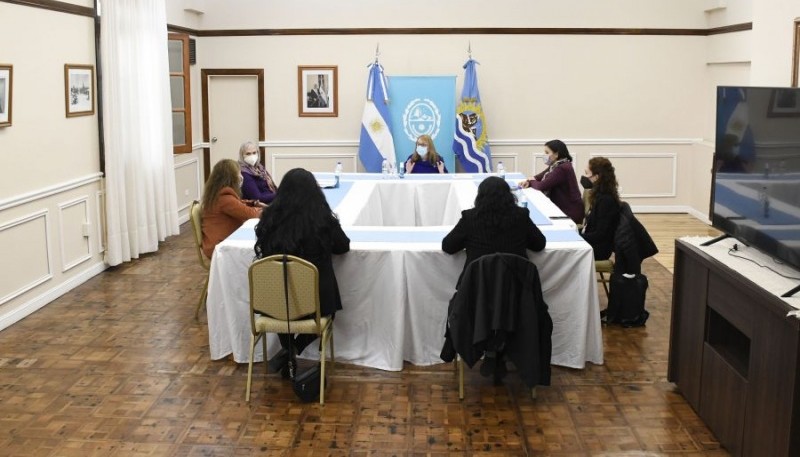 Alicia recibió a diputadas provinciales.