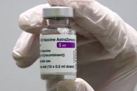 Confirman que la vacuna de AstraZeneca es eficaz contra la cepa india del coronavirus