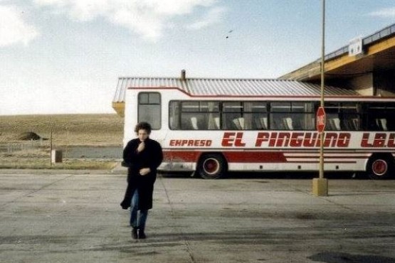 Una de las pocas fotos tomadas a Gustavo Cerati en su llegada al sur de la Argentina. 