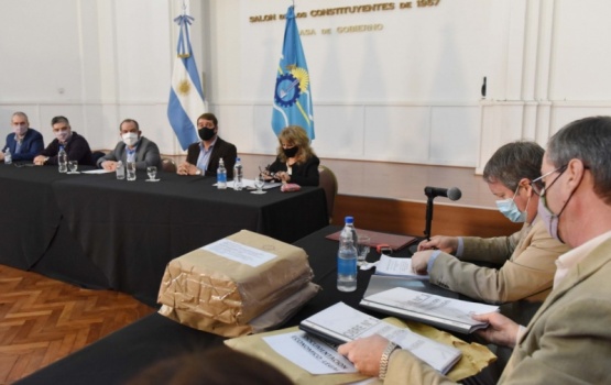 Gobierno del Chubut licitó 32 viviendas para empleados municipales.