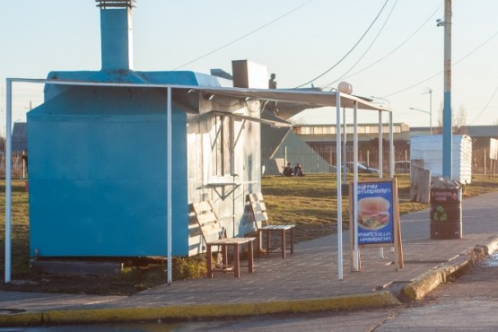 en Río Gallegos existe al menos una decena de carros dedicados a la elaboración de alimentos