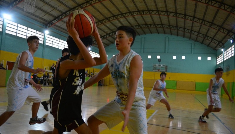 La acción de los playoffs continuará en el “Lucho” Fernández. 