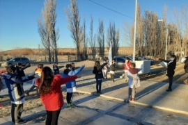 Caleidoscopio nos acerca los actos de promesa a la Bandera en Santa Cruz