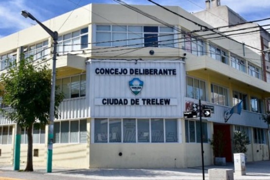 El Concejo Deliberante de Trelew creó en 2008 la Banca del Vecino mediante una ordenanza, por considerar que se trata de un derecho ciudadano de incidencia pública.