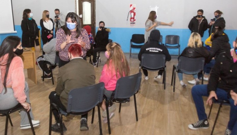 “Amor no es Violencia” en la Casa de la Juventud. 