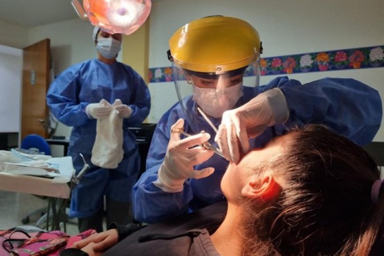El Servicio de Odontología del HRRG atiende a más de 50 pacientes por día