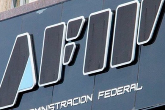 AFIP extiende plazo para adecuar sistemas informáticos que permitan discriminar IVA a monotributistas