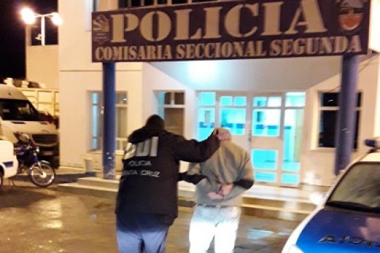 Momento en que son detenidos dos de los tres condenados.