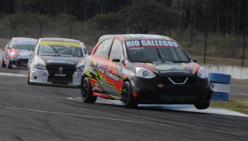 El Nissan de Mateo casi que voló en Concordia.