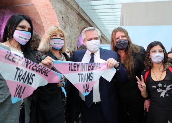 Se promulgó la Ley de promoción del acceso al empleo formal para travestis, transexuales y transgénero