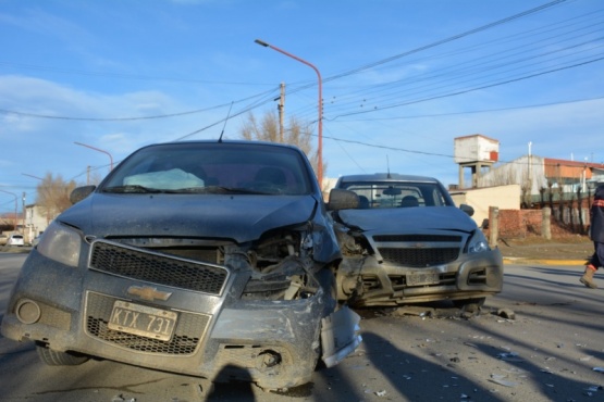 Habrían fallado los frenos y se produjo un fuerte choque