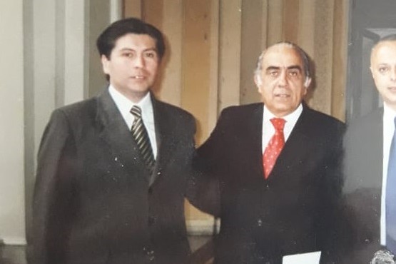 Jorge Eduardo Avilez. (izquierda)