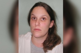 Mujer que mató de 8 puñaladas a su vecino pedófilo porque abusó de su hijo