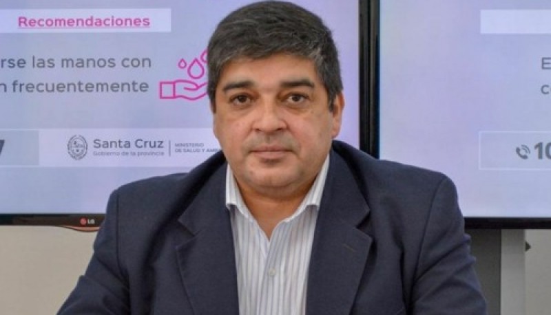 Claudio García, ministro de salud de Santa Cruz.
