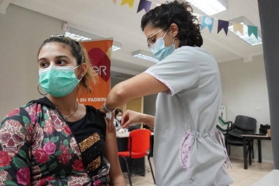 En Comodoro también comenzó la campaña de vacunación para adolescentes con condiciones priorizadas
