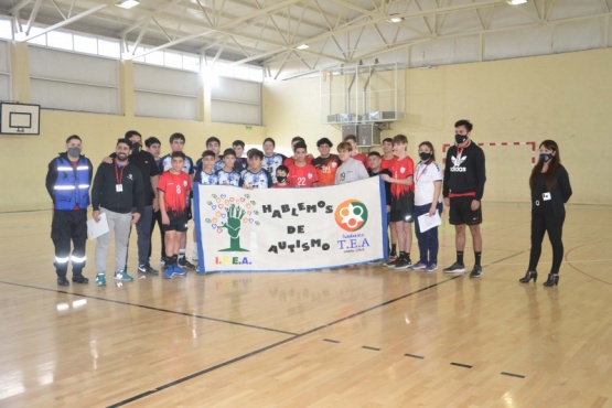 Campaña de sensibilización sobre ruidos molestos se hizo presente en la Liga Municipal de Handball