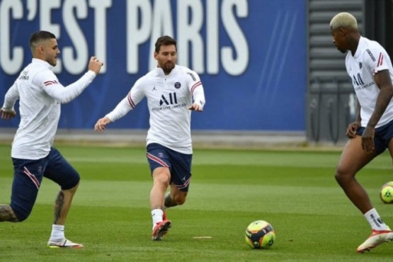 Lionel Messi, nueva práctica y su debut en PSG deberá esperar