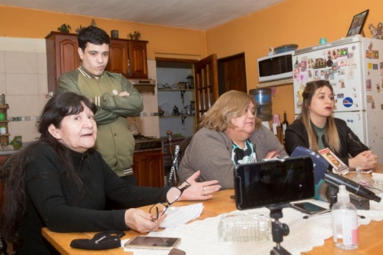 La conferencia fue en la casa de Marta, mamá de Padrón. (Foto: C.G.)