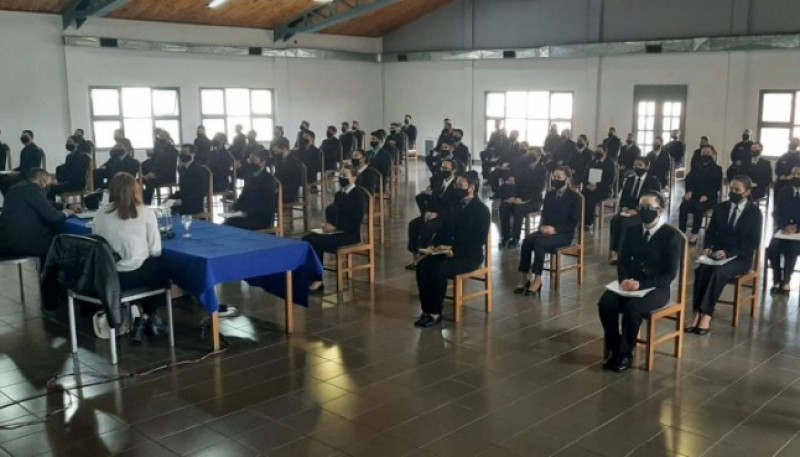 Participaron más de 300 personas del cierre del curso. 