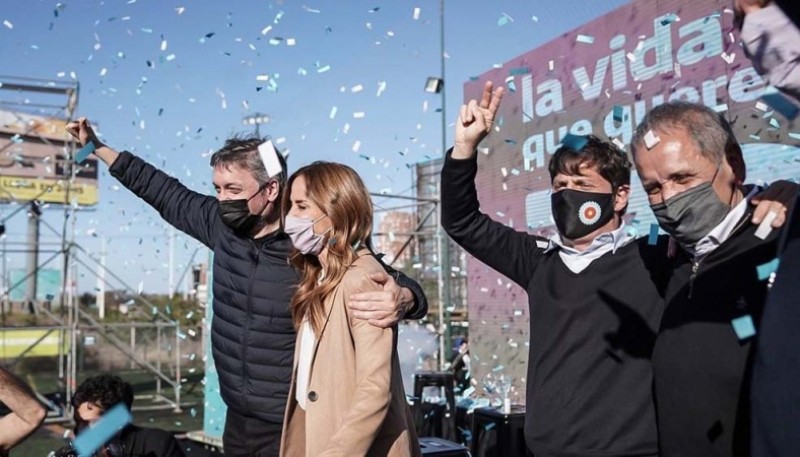 Máximo Kirchner junto a Tolosa Paz.