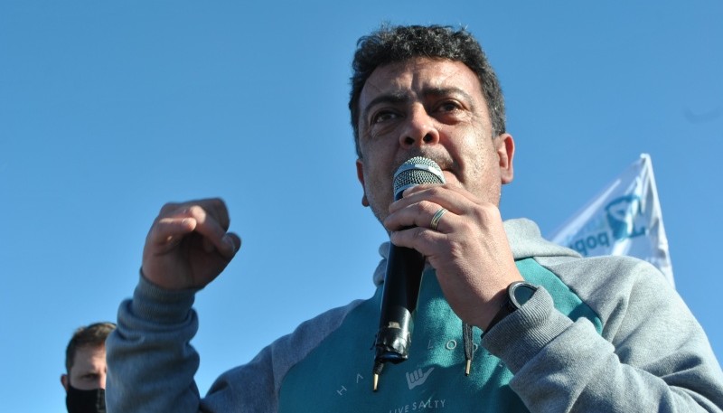 Gustavo “Kaky” González en el acto de cierre de campaña.