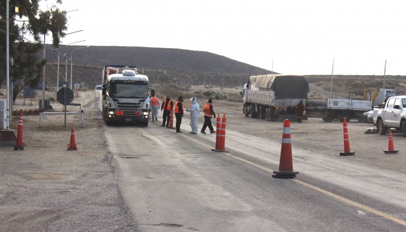 Proponen terminar con los hisopados masivos