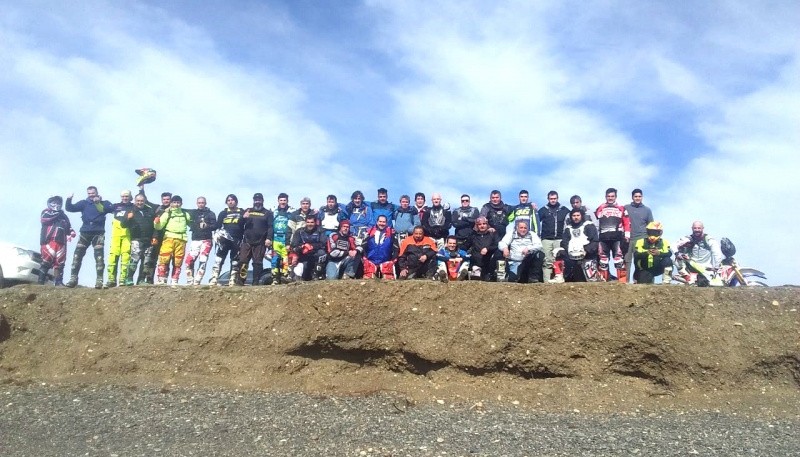 La familia del enduro reunida. 