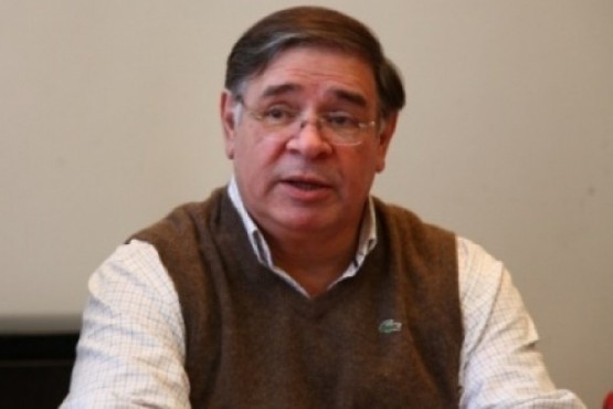 Ernesto Cruz.