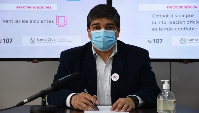 Claudio García, ministro de Salud de Santa Cruz.