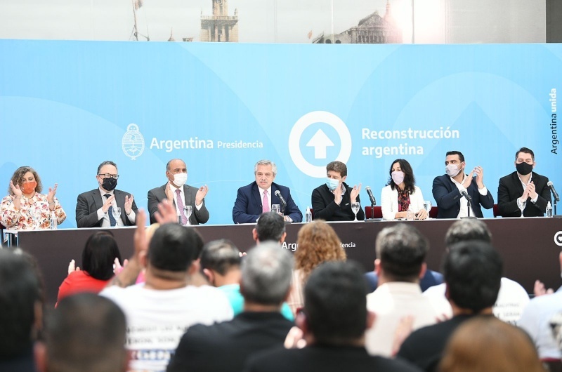 Alberto Fernández encabezó el acto.