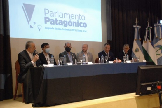 Nueva sesión del Parlamento Patagónico en Río Gallegos.