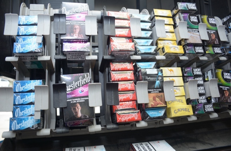 La venta de cigarrillos generó polémica.