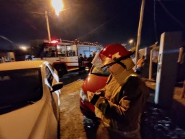 Susto en la noche del sábado: bomberos controlaron incendio en Río Gallegos