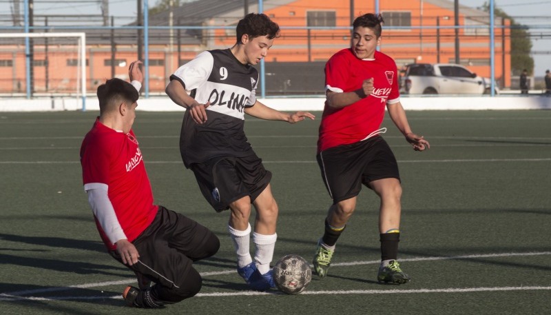 Los chicos vuelven a jugar entre semana. 