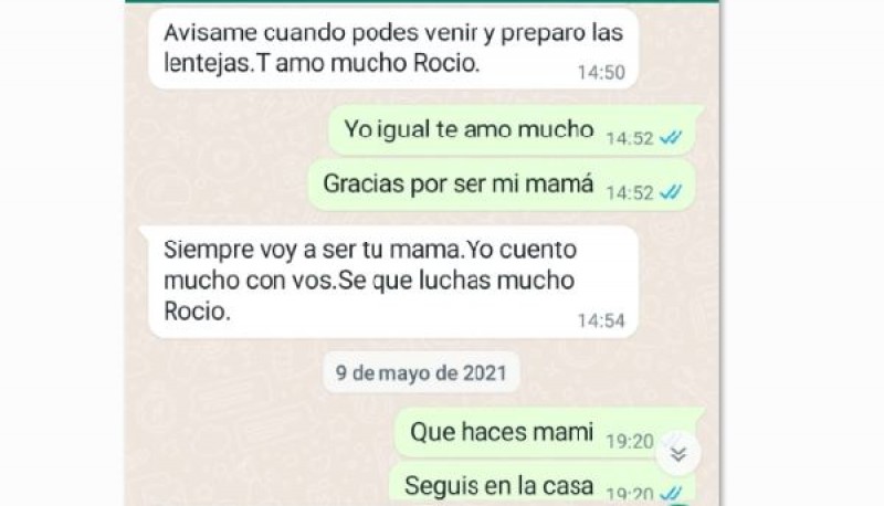 Rocío compartió un fragmento del chat con su mamá.