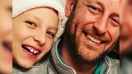 Una nena de 11 años se salvó de morir en un accidente de avión gracias al abrazo de su papá