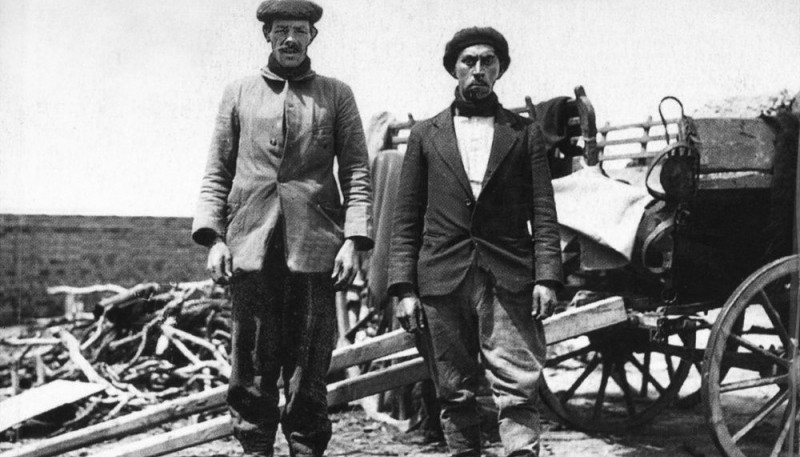 Un español y un chilote, dirigentes obreros de la huelga del año 1921 (L.I.P)
