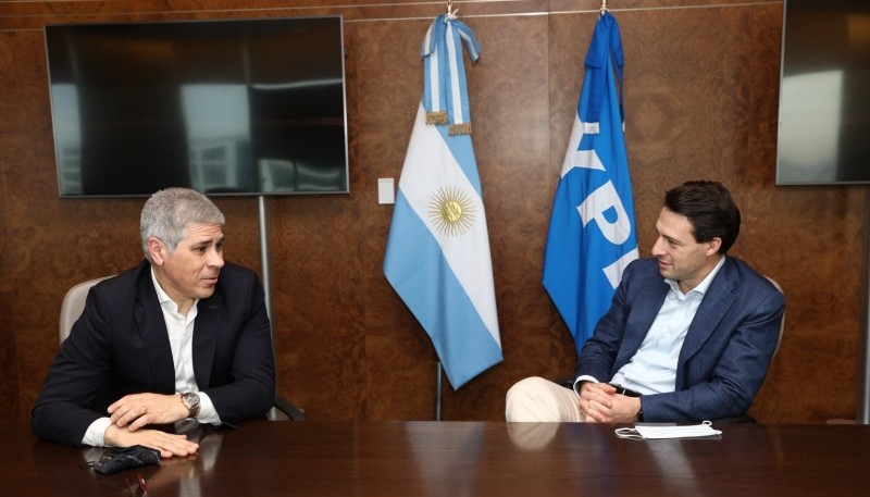 Encuentro en la sede de YPF.