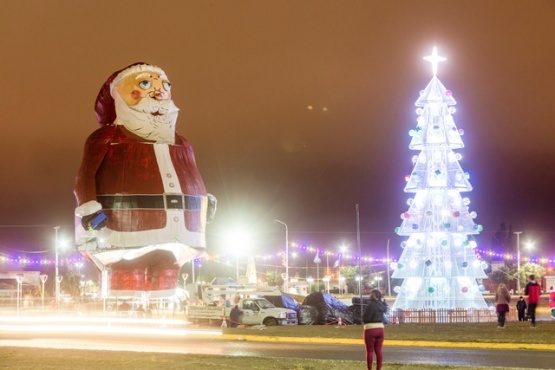 El Papá Noel gigante en Río Gallegos.
