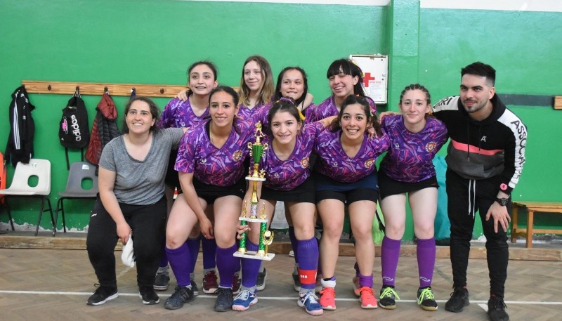 Las chicas se llevaron el premio mayor. 