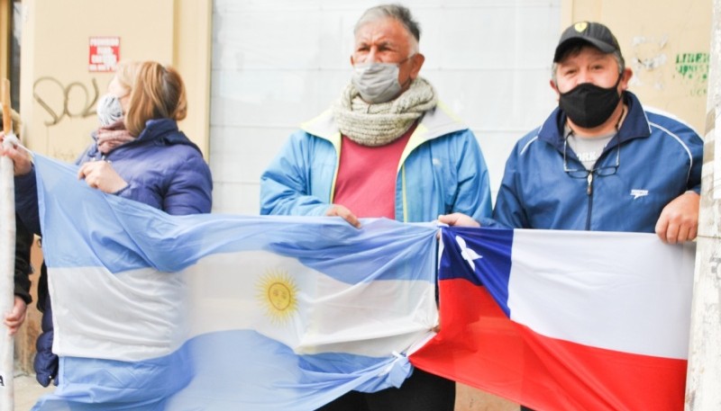 Familias binacionales hicieron una presentación judicial.