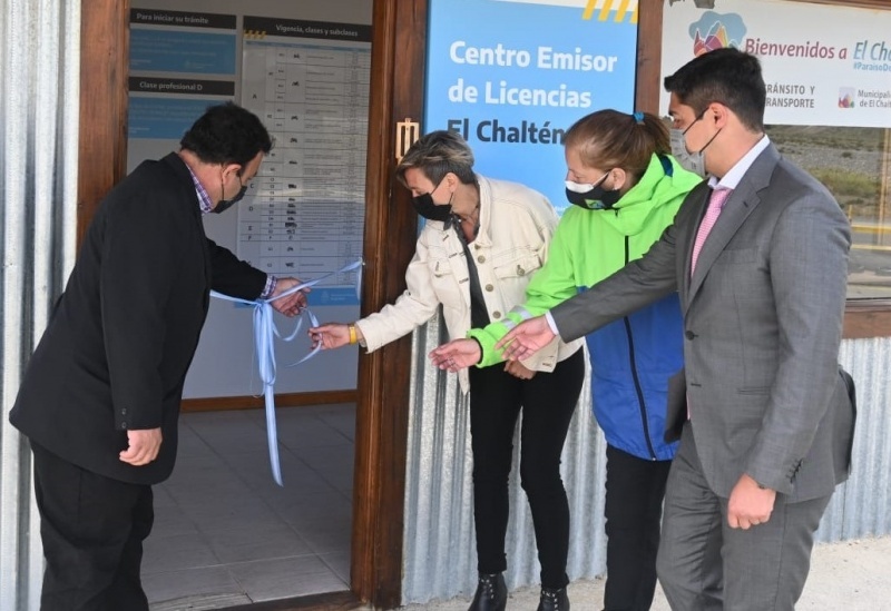 Acto de inauguración en Chaltén.